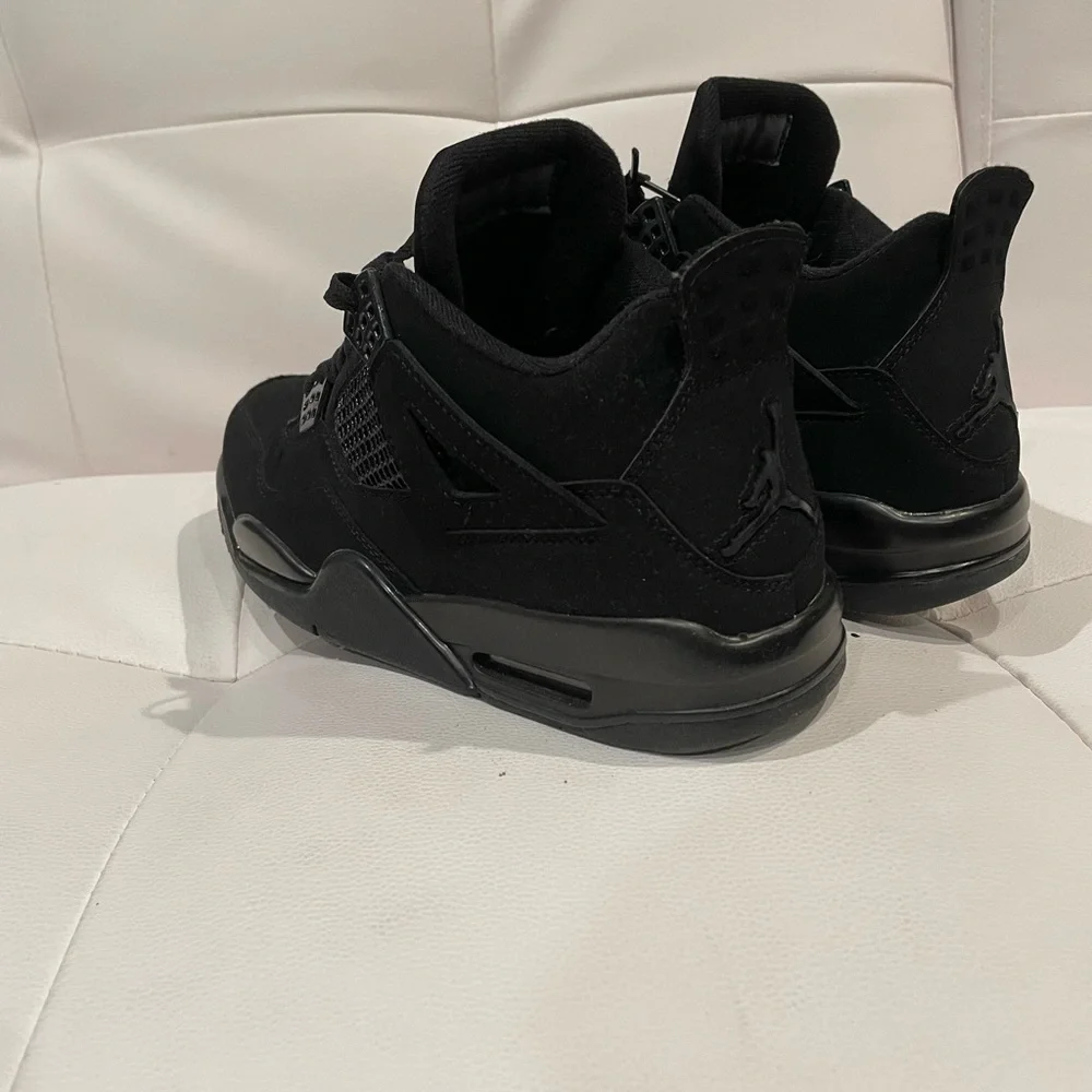 Jordan 4 Black Cat - Picture 3 of 3